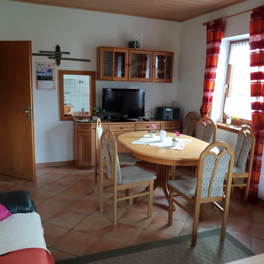 Ferienhaus Rhoenspass Mosbach  Екстериор снимка